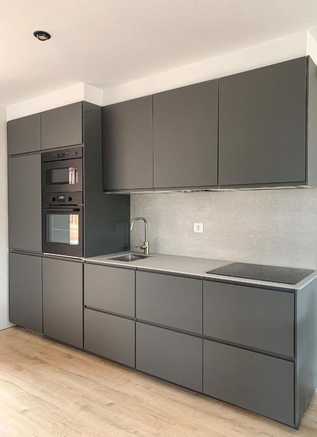 Acogedor Apartamento Con Terraza Y Parking Publico En Comillas Extérieur photo