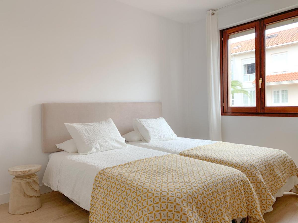 Acogedor Apartamento Con Terraza Y Parking Publico En Comillas Extérieur photo