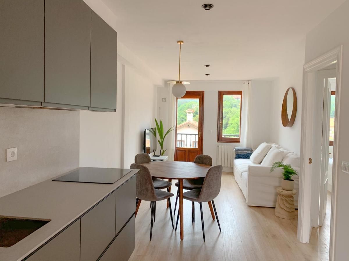 Acogedor Apartamento Con Terraza Y Parking Publico En Comillas Extérieur photo